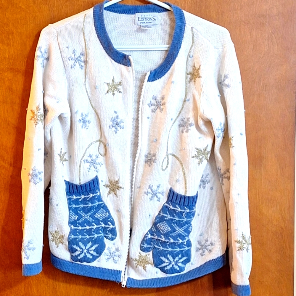Basic Editions  Holiday sweater